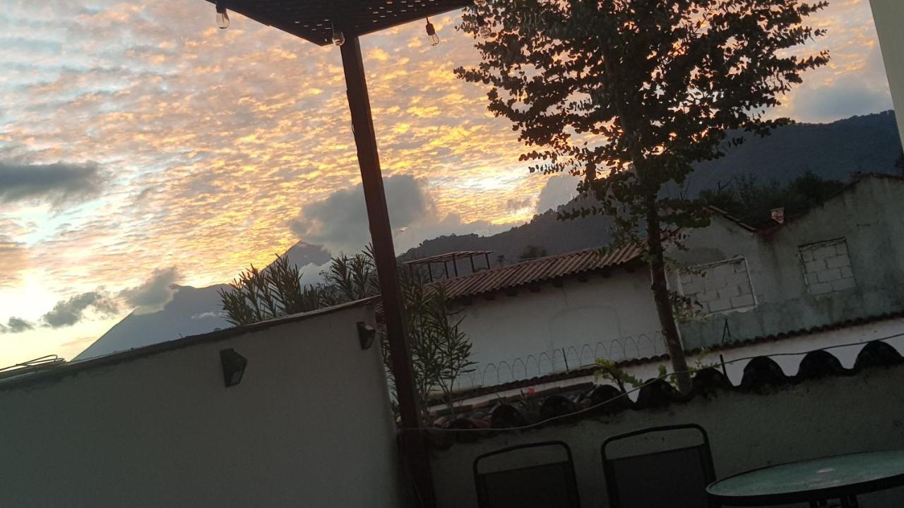 أنتيغوا غواتيمالا Hotel San Judas Tadeo Garden المظهر الخارجي الصورة